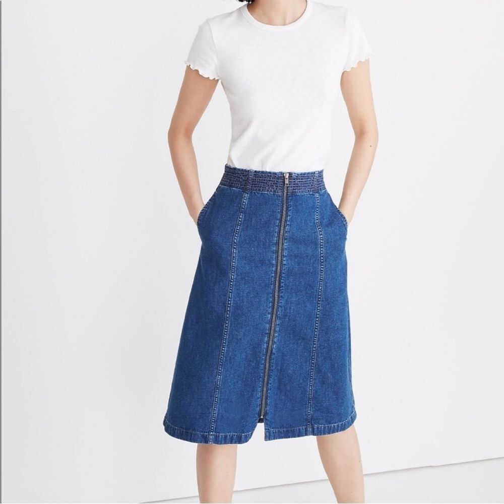 Madewell - Rigid Denim Zip Midi Skirt‎ in Farley Wash - Size 25